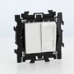 BTICINO - LL Complet prise RJ45 + obtur. à griffes blanc - N4279C6SS