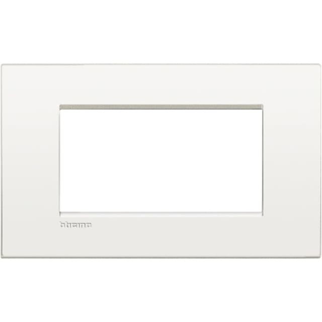 BTICINO Plaque de finition 4 modules blanc pur Plaque de finition blanche 4 modules avec ouverture centrale rectangulaire