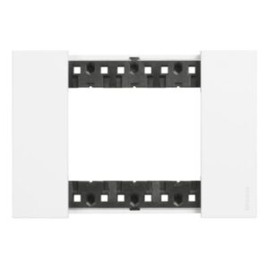 Plaque de finition blanche 3 modules pour support K4703 avec ouverture centrale rectangulaire
