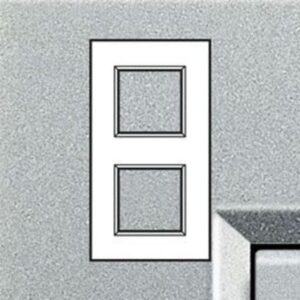BTICINO - LivingLight - Plaque rectangulaire 2x2 modules 71mm Tech - LNA4802M2TE