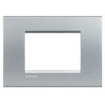 BTICINO - LivingLight - Plaque rectangulaire 3 modules Tech - LNA4803TE