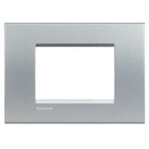BTICINO - LivingLight - Plaque rectangulaire 3 modules Tech - LNA4803TE