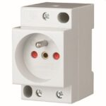 EATON - PRISE COURANT MOD 2P+T 16A STD - 266876