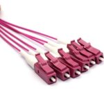 Excel Networking Solutions - Pigtail fibre OM4 50/125 LC/UPC violet paquet de 12 - 1 m - 200-647