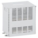 LEGRAND - Autotransfo trip.prot -16000VA 400/230 V ou 230-400 V révers. - 042205