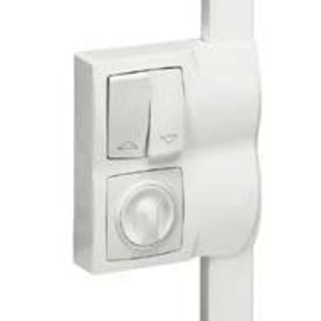 LEGRAND - Cadre Oteo double DLP h. 20 mm le long du profilé - 031418 LEGRAND - Cadre Oteo double DLP h. 20 mm le long du profilé - 031418