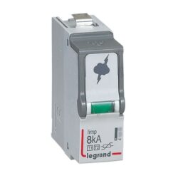 Cassette de rechange parafoudre T1 T2 8 kA avec voyant vert et module Legrand gris