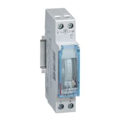 LEGRAND - Interrupteur horaire journalier 1 module vert. - 100h - 50/60Hz - man. - 412790
