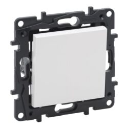 LEGRAND - Niloé inter unipolaire 10AX - 250V à griffes - blanc - NNP2110WH