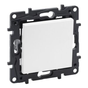 LEGRAND - Niloé poussoir 6A - 250V à griffes - blanc - NNP2315WH