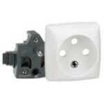 LEGRAND - Oteo prise de courant 2 P + T 10/16 A - 250 V - composable - 086128