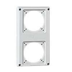 LEGRAND - Plastron pour coffret P17 2 socles 16A - 057713