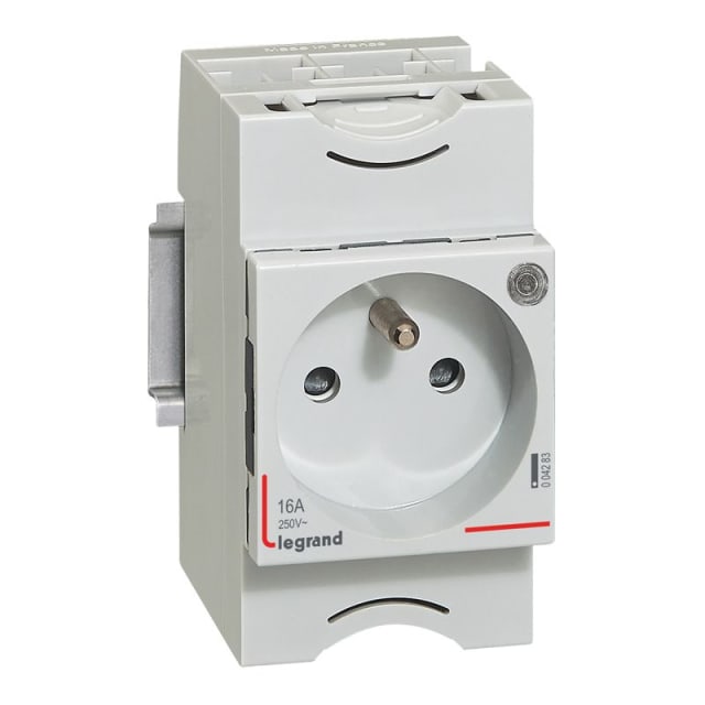 LEGRAND - Prise de courant - 10/16 A 250V - 2P+T voy - 2 LEGRAND - Prise de courant - 10/16 A 250V - 2P+T voy - 2