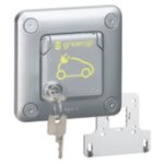 LEGRAND - Prise encastrée VE 3.2kVA mode2-IP55-IK10-volet verrou. - 077898