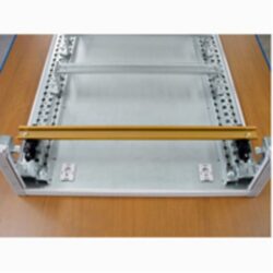 LEGRAND - Rail universel - long. 515 mm se fixe sur les montant fonct. - 020204