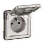 LEGRAND - Soliroc prise 2P+T 10/16A - 250V - IP55 - IK10 - 077831