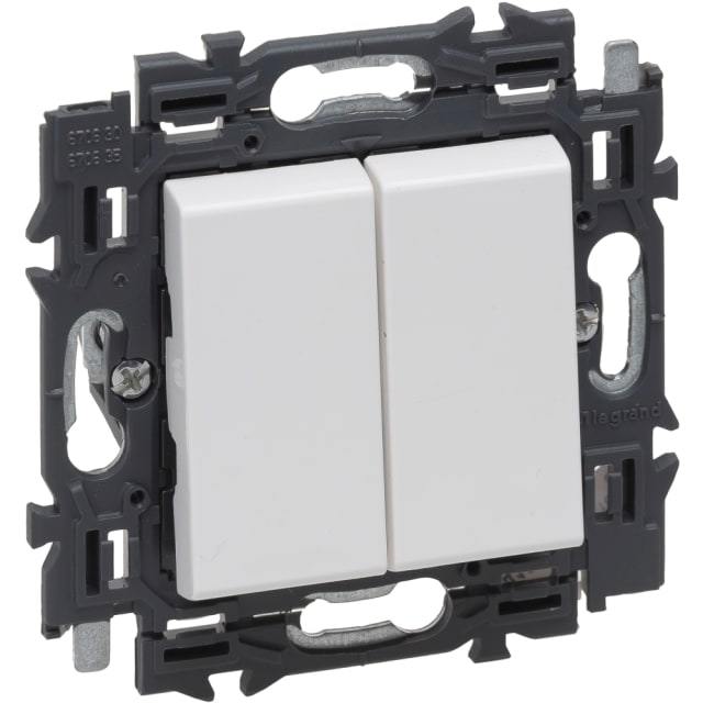 LEGRAND Valena Next Double poussoir blanc mat Double poussoir blanc mat avec support noir et deux touches rectangulaires