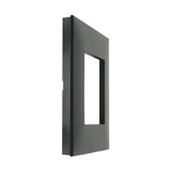 Plaque de finition 1 poste noire avec ouverture centrale rectangulaire
