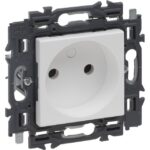 LEGRAND - Valena Next prise 2P standard blanc mat - 741921