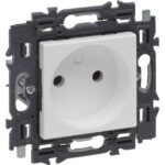 LEGRAND - Valena Next prise 2P standard blanc mat - 741921