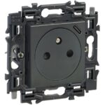 LEGRAND - Valena Next prise 2P+T + chargeur USB 1100mA intégré app complet noir à griffes - 741737