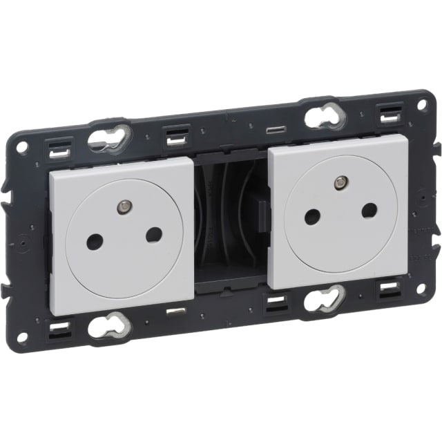 LEGRAND - Valena Next prise 2x2P+T affl. blanc mat - 741912 LEGRAND - Valena Next prise 2x2P+T affl. blanc mat - 741912