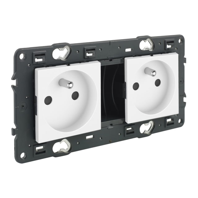 LEGRAND - Valena Next prise 2x2P+T précâblée appareil complet blanc à vis - 741522 LEGRAND - Valena Next prise 2x2P+T précâblée appareil complet blanc à vis - 741522