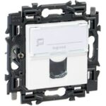 LEGRAND - Valena Next prise RJ45 UTP cat 6 appareil complet blanc à griffes - 741570