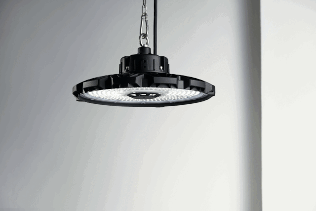 Cloche LED industrielle UFO 100 à 200W 4000K IP65 noir – Image 3