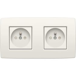 Détails visibles de Prise double 2P+T avec terre à bornes automatiques pour Prises avec terre
