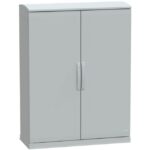 SAREL - Boîtier au sol poly. vers. PLAZT avec plinthe ouvrante+auvent 1250x1000x420 IP44 - NSYPLAZT12104G