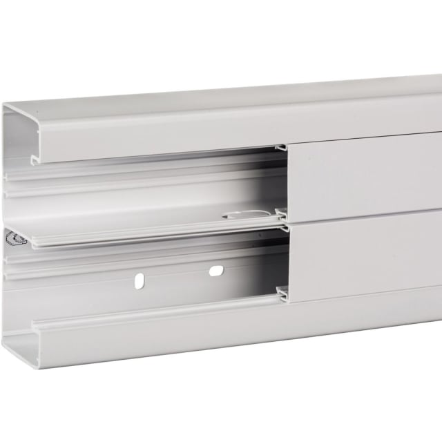 Schneider Distribution - OptiLine 45 - partage d'installation - 140x55 mm - PVC - blanc polaire - 2000 mm - ISM10300P Schneider Distribution - OptiLine 45 - partage d'installation - 140x55 mm - PVC - blanc polaire - 2000 mm - ISM10300P