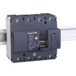 Schneider Distribution - disjoncteur modulaire Multi 9 - NG125H - 4 pôles - 63 A - courbe C - 18739