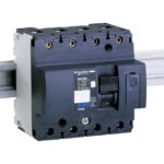 Schneider Distribution - disjoncteur modulaire Multi 9 - NG125N - 4 pôles - 125 A - courbe C - 18662 – Image 5