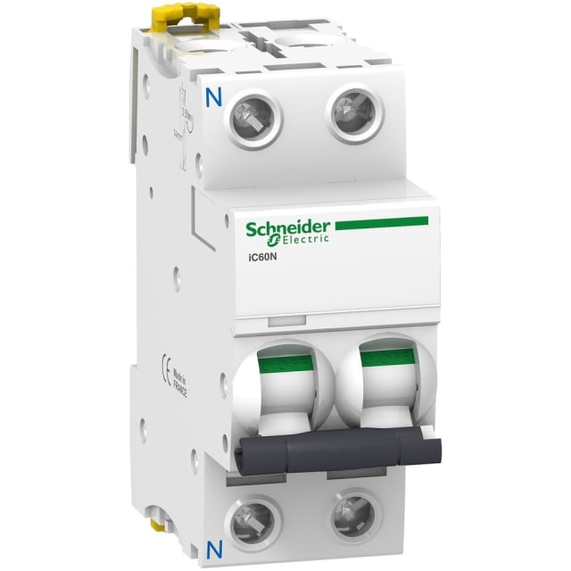 Schneider Distribution - iC60N - disjoncteur modulaire - 1P + N - 16A - courbe C - A9F79616 Schneider Distribution - iC60N - disjoncteur modulaire - 1P + N - 16A - courbe C - A9F79616