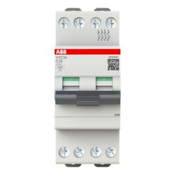 Disjoncteur 4 pôles 25A courbe C 3kA, configuration visible