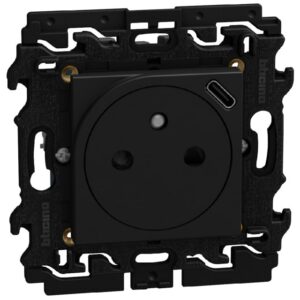 BTICINO - LightN prise 2P+T+USB-C intég. 2 mod - noir - YD4142USB