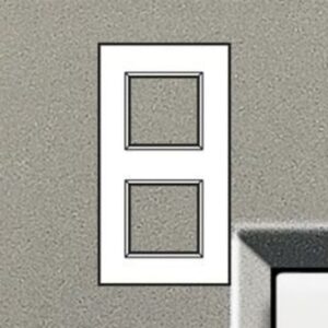 BTICINO - LivingLight - Plaque rectangulaire 2x2 modules avenue - LNA4802M2AE