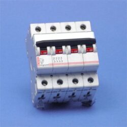 LEGRAND - Disj. DE - 3 kA 4p c32 4 mod Lexic 400 V - 006145