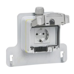 LEGRAND - Prise en saillie VE 3.2 kVA mode 2 - IP66 - IK08 - Shuko - 090472