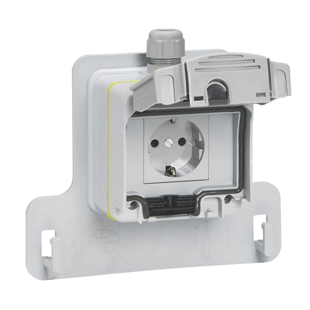 LEGRAND - Prise en saillie VE 3.2 kVA mode 2 - IP66 - IK08 - Shuko - 090472 LEGRAND - Prise en saillie VE 3.2 kVA mode 2 - IP66 - IK08 - Shuko - 090472