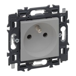 LEGRAND - Valena Next prise 2P+T 16A appareil complet alu à griffes - 741620