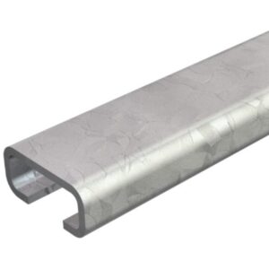 Rail profilé en C non perforé galvanisé 2 m, configuration visible