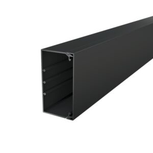 Goulotte électrique noire 2000x110x60 mm, configuration visible