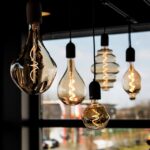 Ampoule LED filament G125 E27 3W dorée dimmable 2200K, configuration visible, vue complémentaire 2