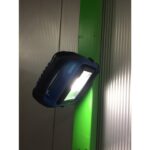 Projecteur LED portable rechargeable 20W IP44 bleu, configuration visible, vue complémentaire 4
