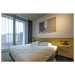 Applique murale LED orientable noire avec interrupteur, 100-240 V ~ 50/60 Hz, vue complémentaire 2