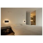Applique liseuse LED murale noire gauche USB, 100-240 V ~ 50/60 Hz, vue complémentaire 6