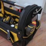 Sac à outils ouvert FatMax 18 pouces, finition Noir et jaune, vue complémentaire 5