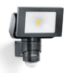 Projecteur LED extérieur avec détecteur noir, dimensions 215 x 155 x 170 mm, vue complémentaire 1